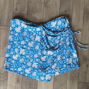 Zara Blue Floral Women's Skort